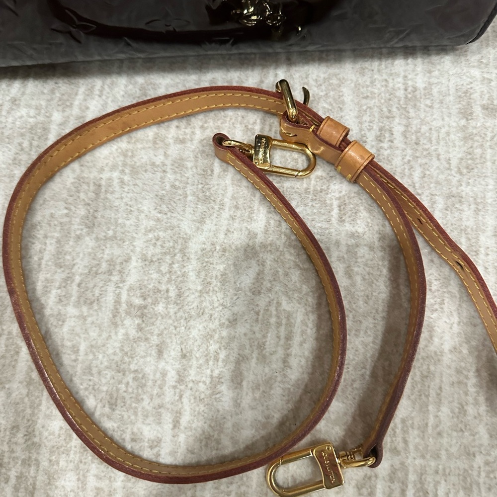 ✨💎LOUIS VUITTON💎✨Brea Vernis Bag w/ Dustbag and GWP - Picture 15 of 15